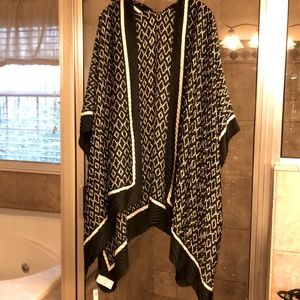 Black and white kimono